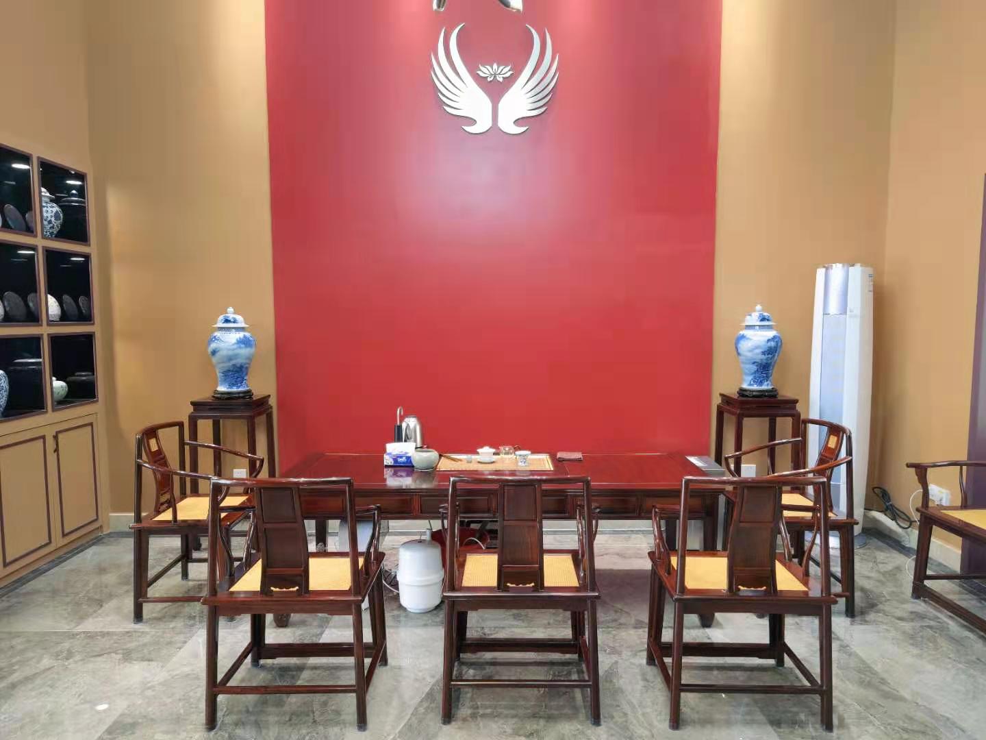 勐海老班章茶業(yè)有限公司品鑒中心 勐海縣布朗山老班章三爬茶業(yè)有限責(zé)任公司喬遷新址 開業(yè)慶典！