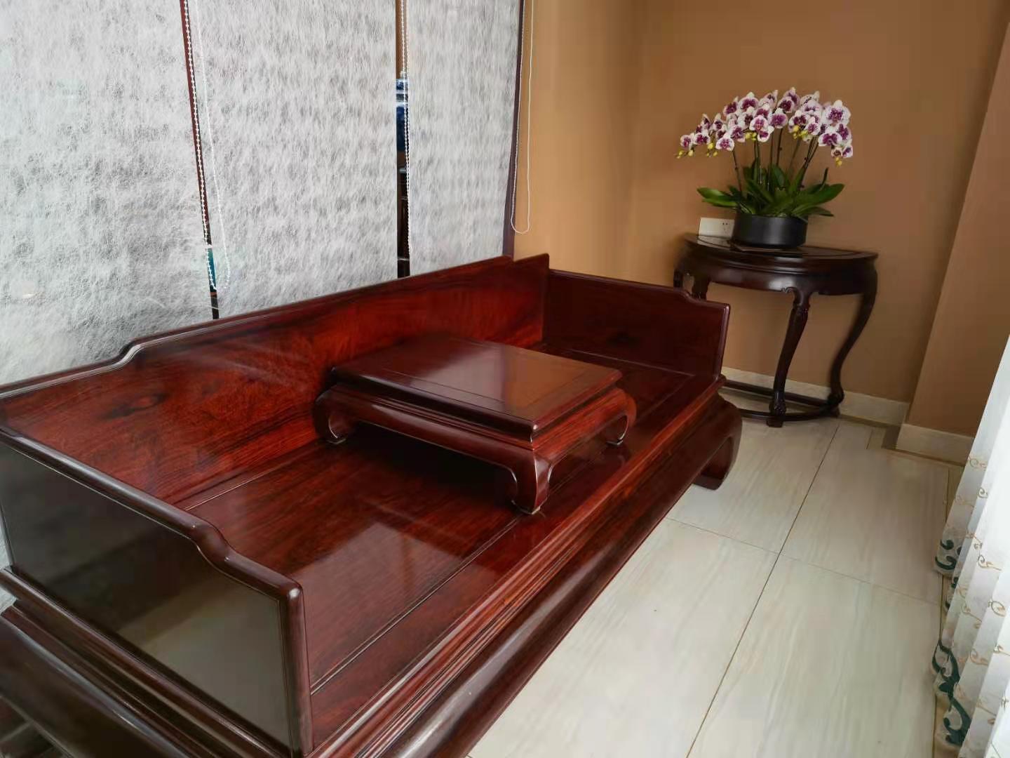 勐海老班章茶業(yè)有限公司品鑒中心 勐海縣布朗山老班章三爬茶業(yè)有限責(zé)任公司喬遷新址 開業(yè)慶典！