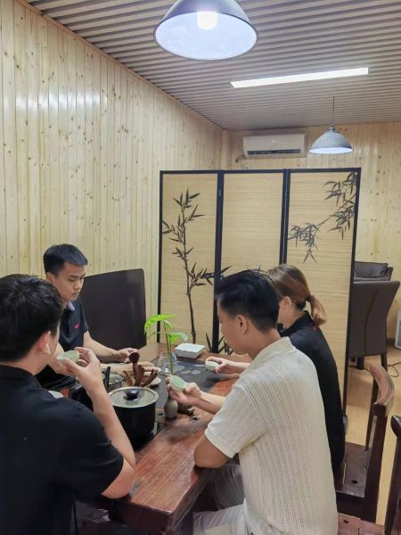 老班章品鑒中心南寧百茗居店開(kāi)業(yè)大吉